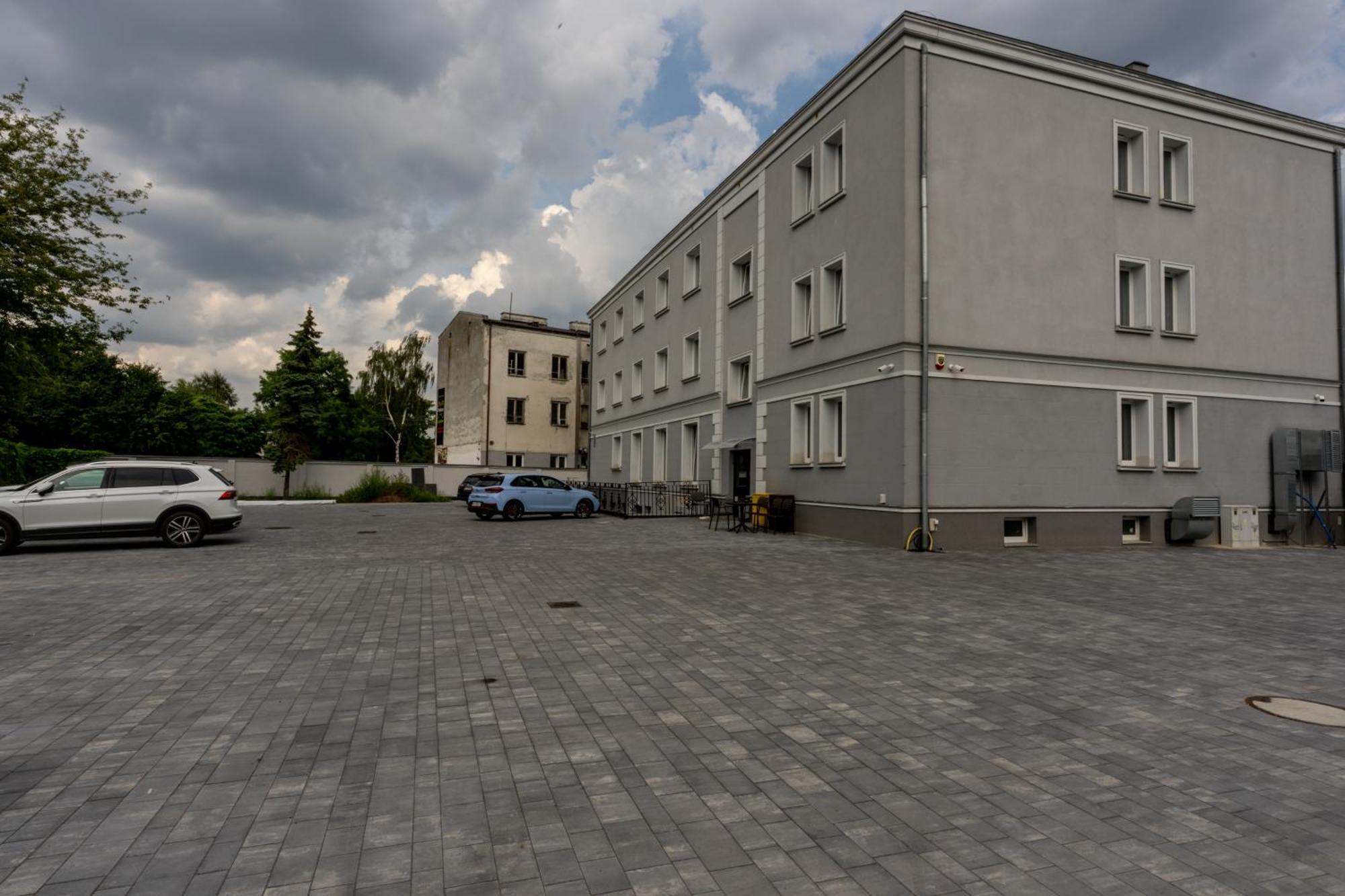Sleep&Fly Okecie Warsaw Airport Bed and Breakfast Eksteriør billede