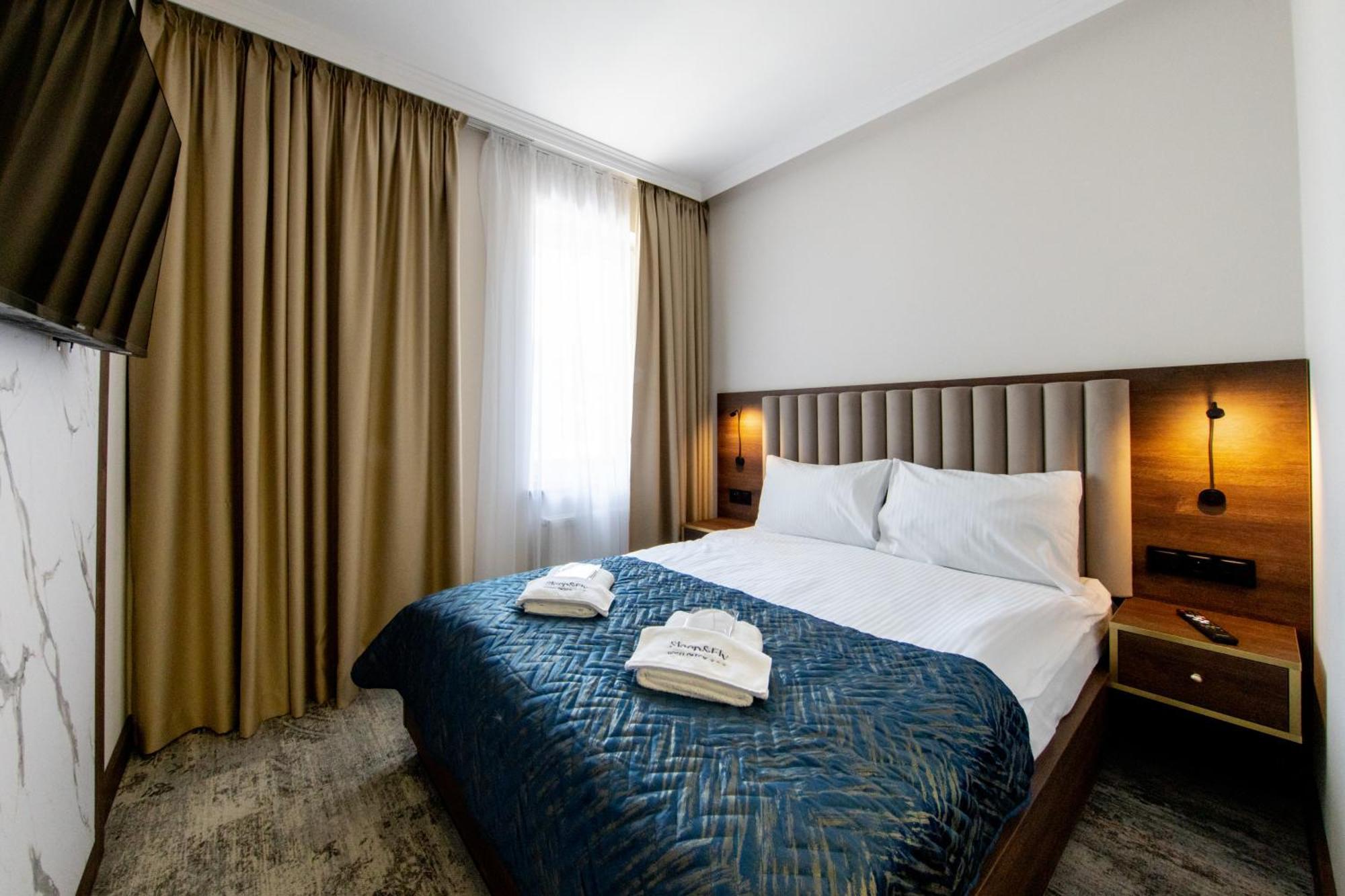 Sleep&Fly Okecie Warsaw Airport Bed and Breakfast Eksteriør billede